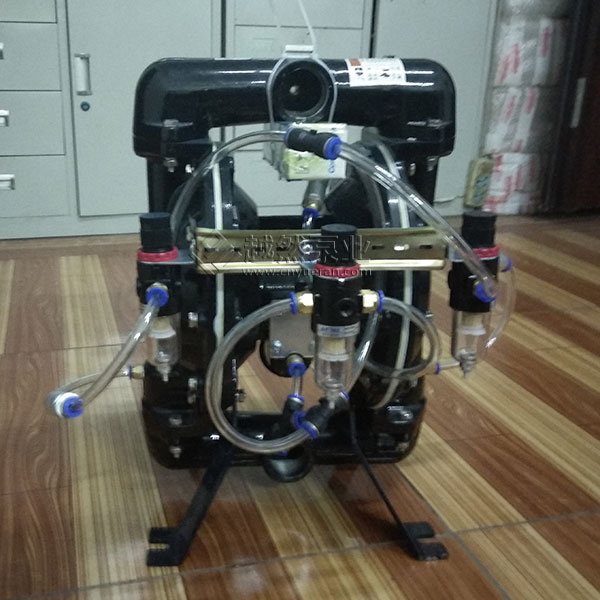氣動粉體隔膜泵